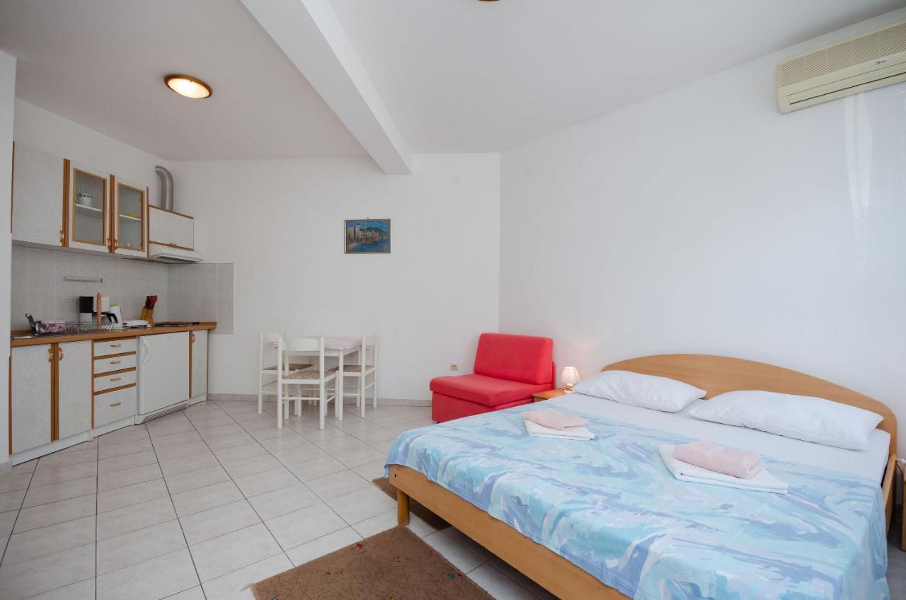 Apartments Branimir 노비비노돌스키 외부 사진