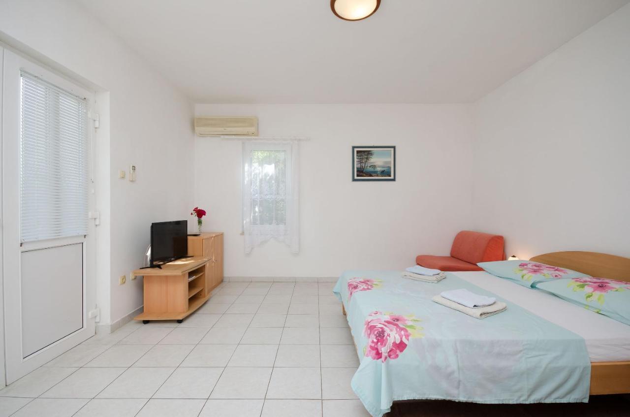 Apartments Branimir 노비비노돌스키 외부 사진