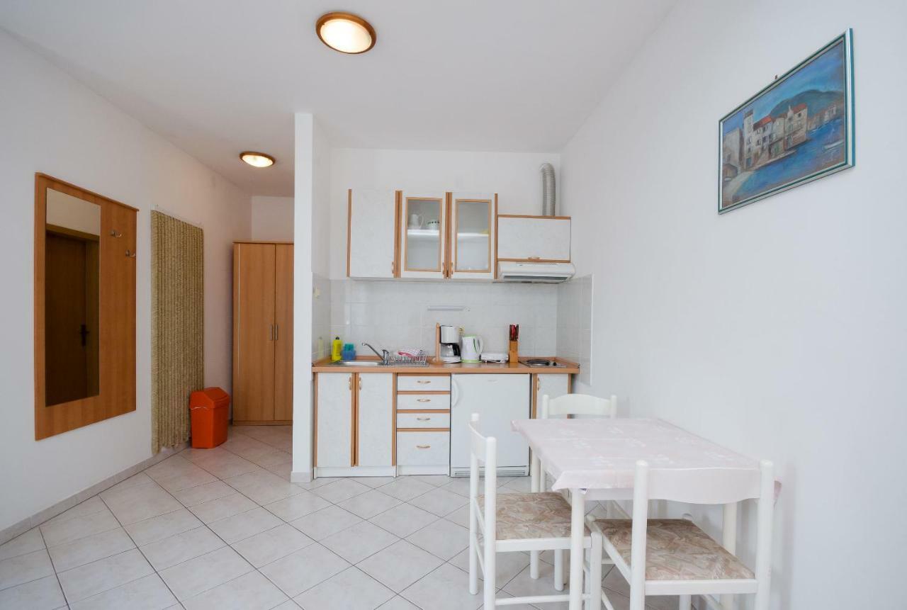 Apartments Branimir 노비비노돌스키 외부 사진